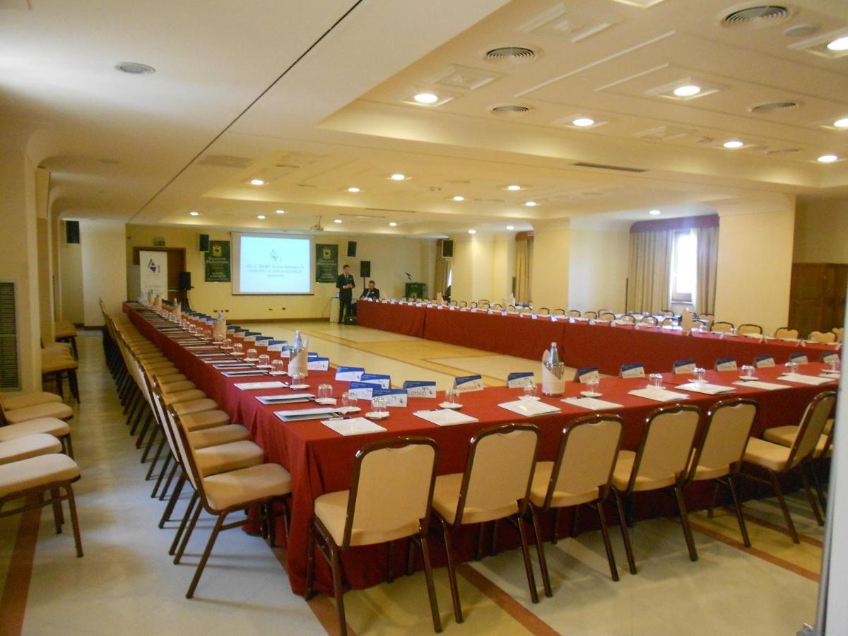 Uliveto Principessa Resort Cittanova  Buitenkant foto